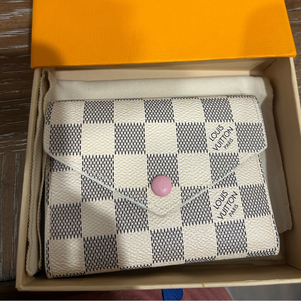 Fashion wallet